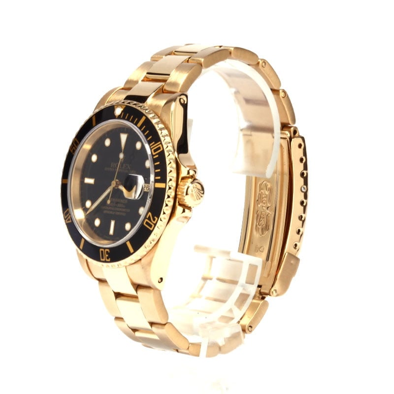 Pre-Owned Rolex 18k Yellow Gold Submariner 16618