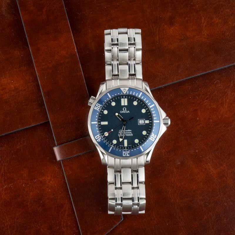 Preowned Omega Seamaster Diver 300M GoldenEye 007 Stainless Steel