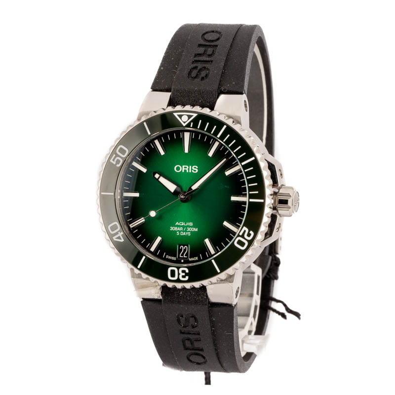 Oris Aquis Date Calibre 400 Steel on Rubber Strap Green Dial