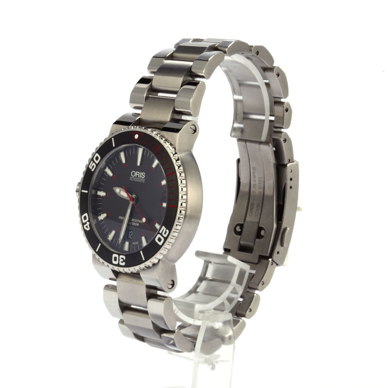 Buy Used Oris Aquis Red LE 01 733 7653 4183-Set MB | Bob's Watches