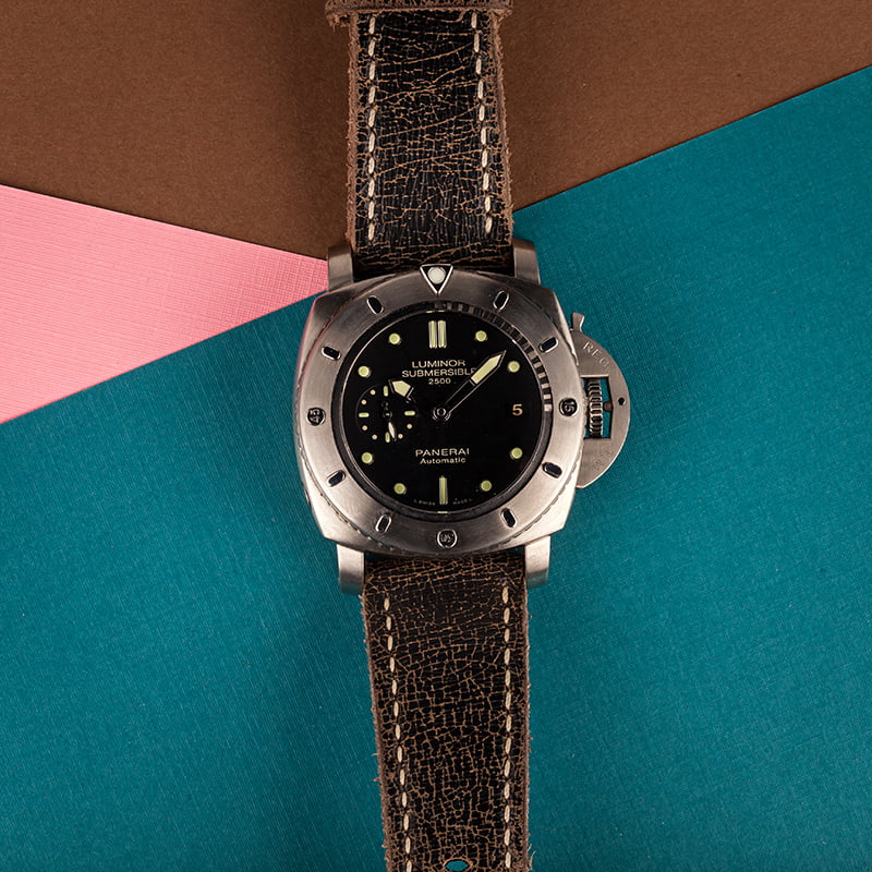 Pre Owned Panerai Luminor Submersible PAM 364