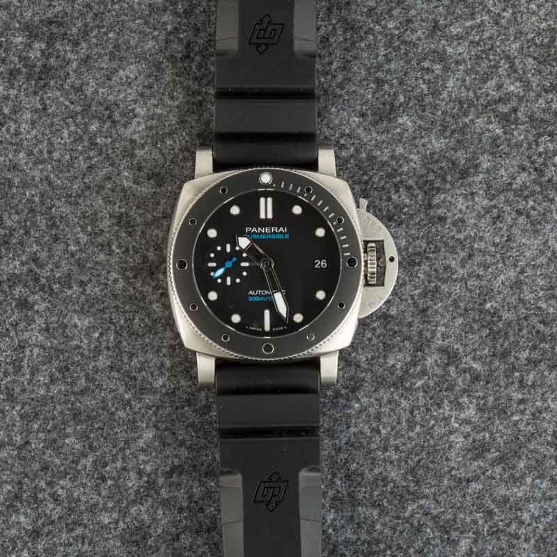Panerai Submersible Stainless Steel on Rubber Strap