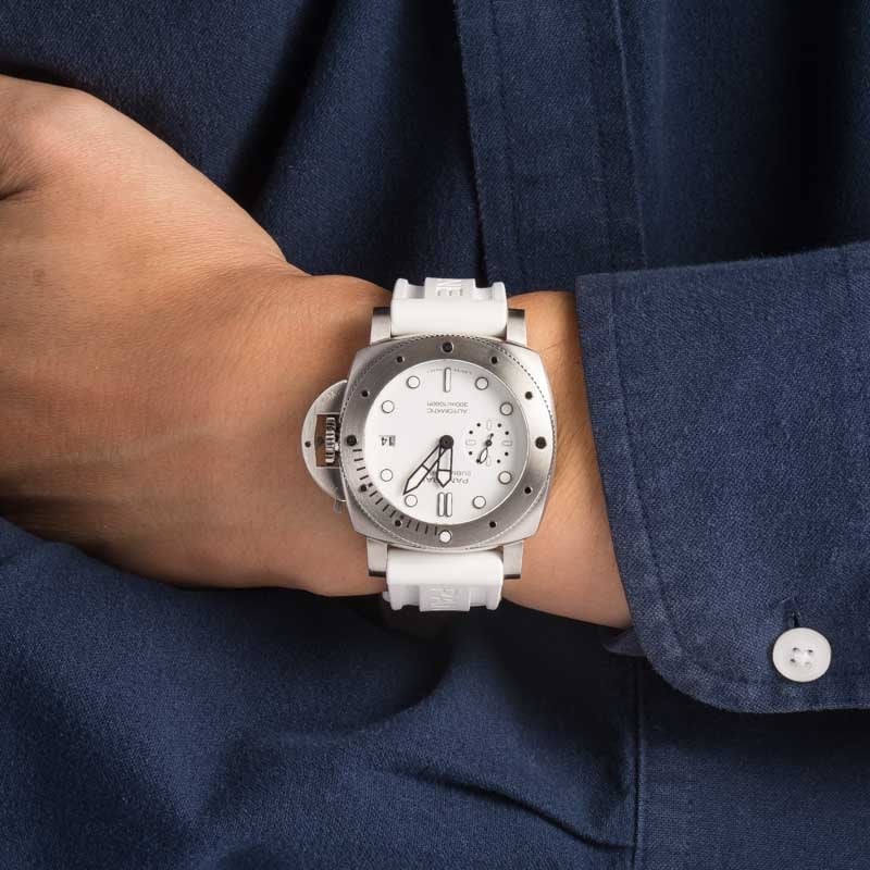 Panerai Submersible Bianco 42 PAM01223 White Dial