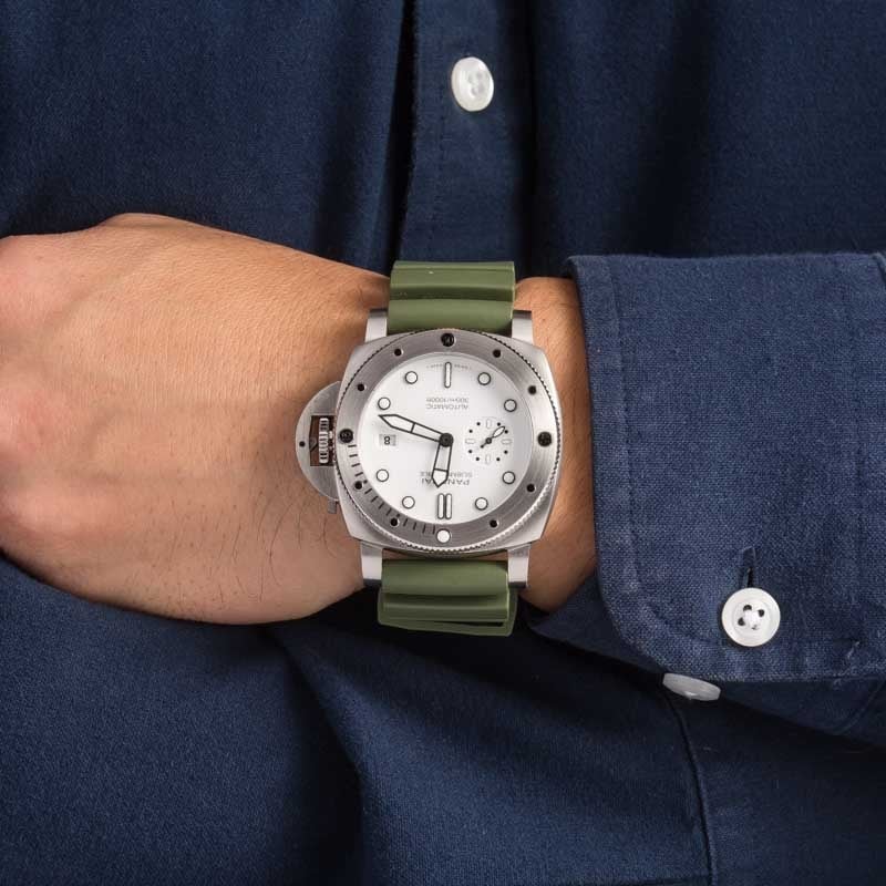 Panerai Submersible QuarantaQuattro Bianco PAM01226 White Dial