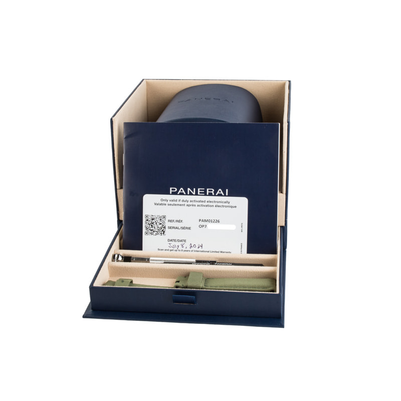 Panerai Submersible QuarantaQuattro Bianco PAM01226 White Dial