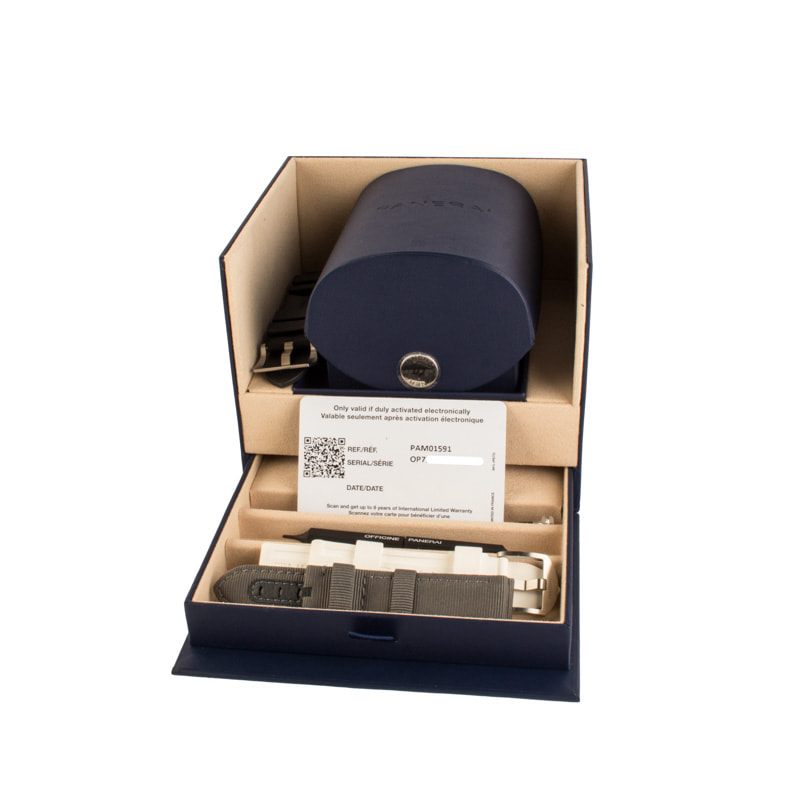 Panerai Submersible PAM01591 Black Dial