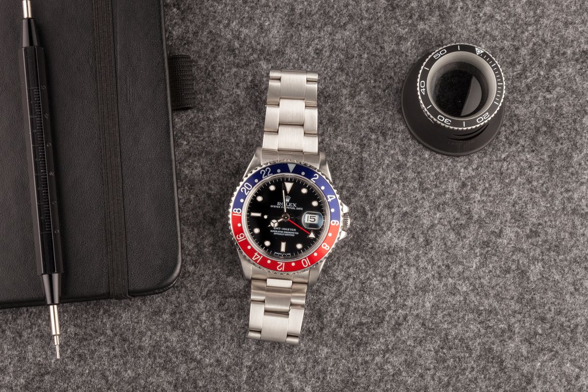 Rolex GMT-Master 16700