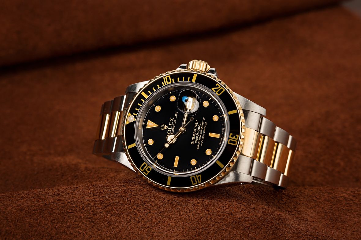 Rolex Submariner Date 16803 Black Dial