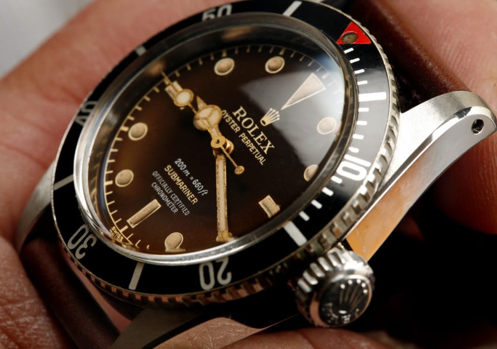 This James Bond Rolex is a 6539 with no date. A beauteous Submariner. This James Bond Rolex 6538 is a no date submariner.