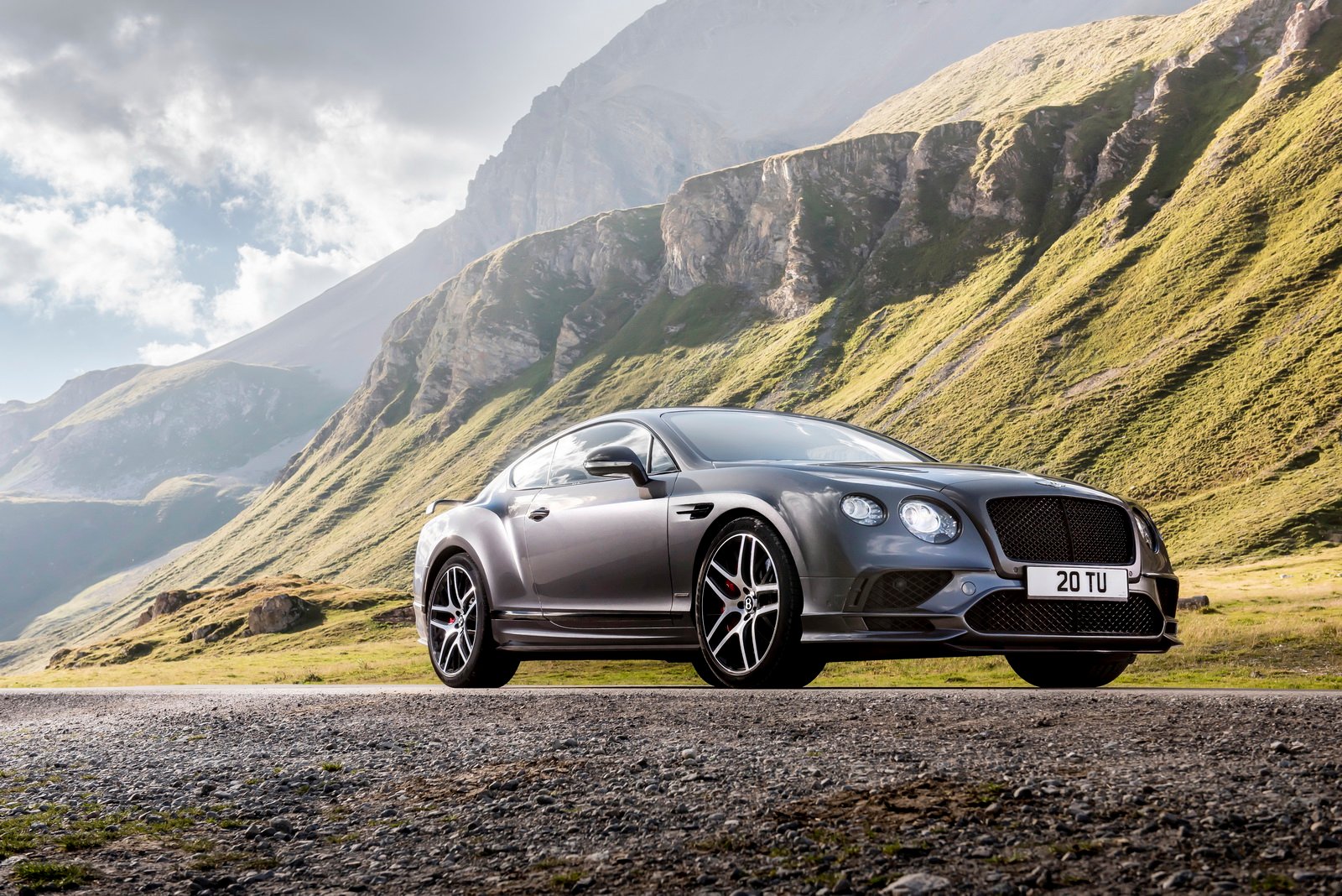 The B55 is a great fit with the Bentley Space Grey Continental Supersports Car
