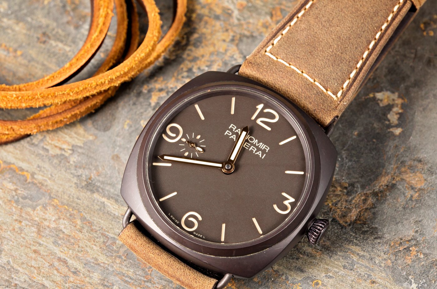 The face of this watch reminds many watch collectors about a patina.