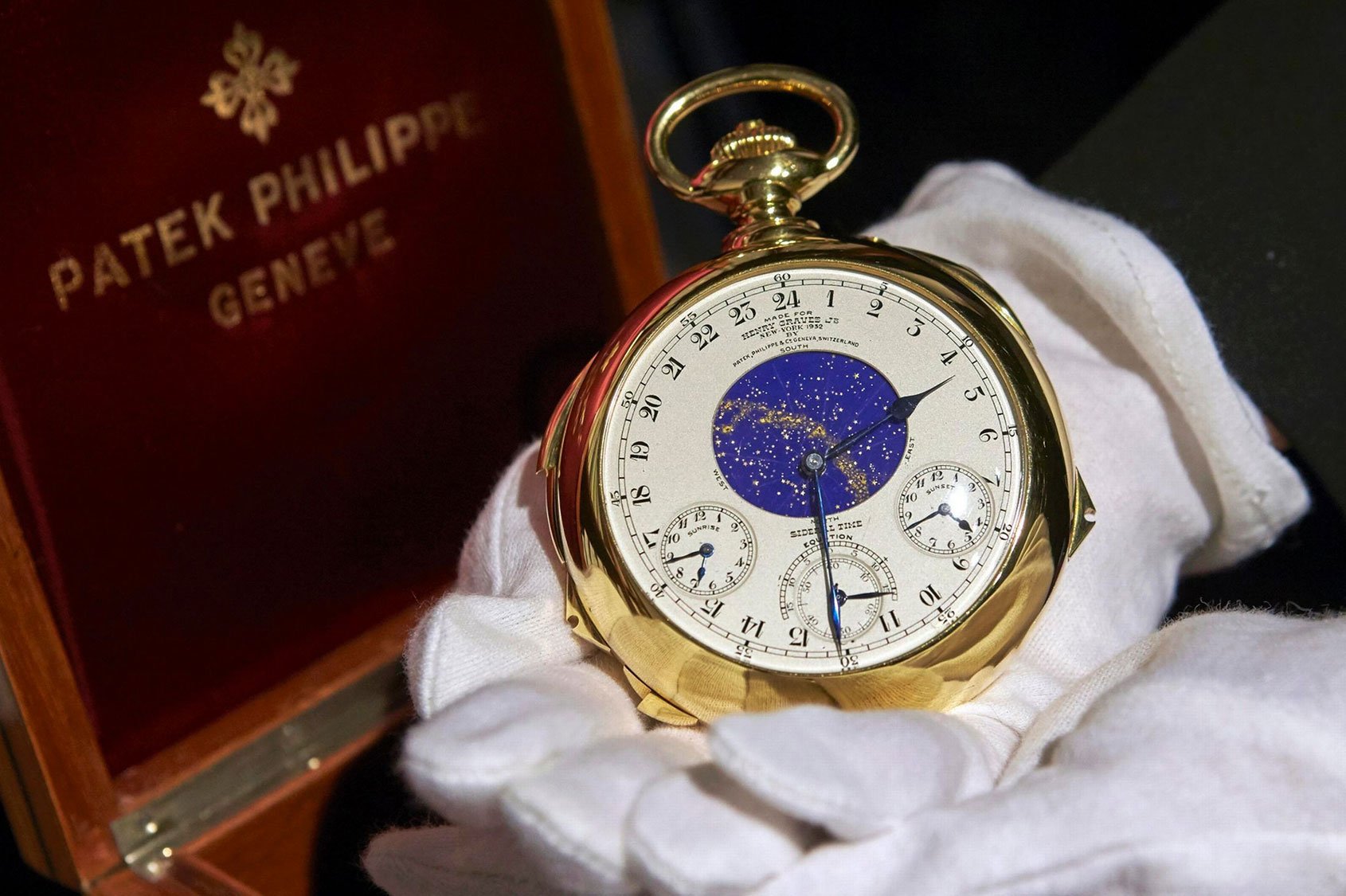This Patek timepiece is eye-candy for watch fans. Patek Philippe’s Grand Exhibition
