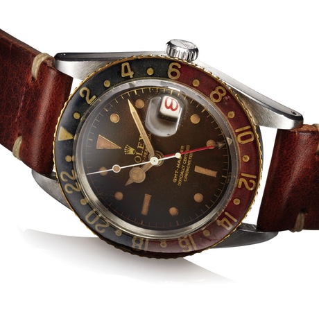 Another Sports watch without crown guards with a bakelite bezel. Antiquorum 2017