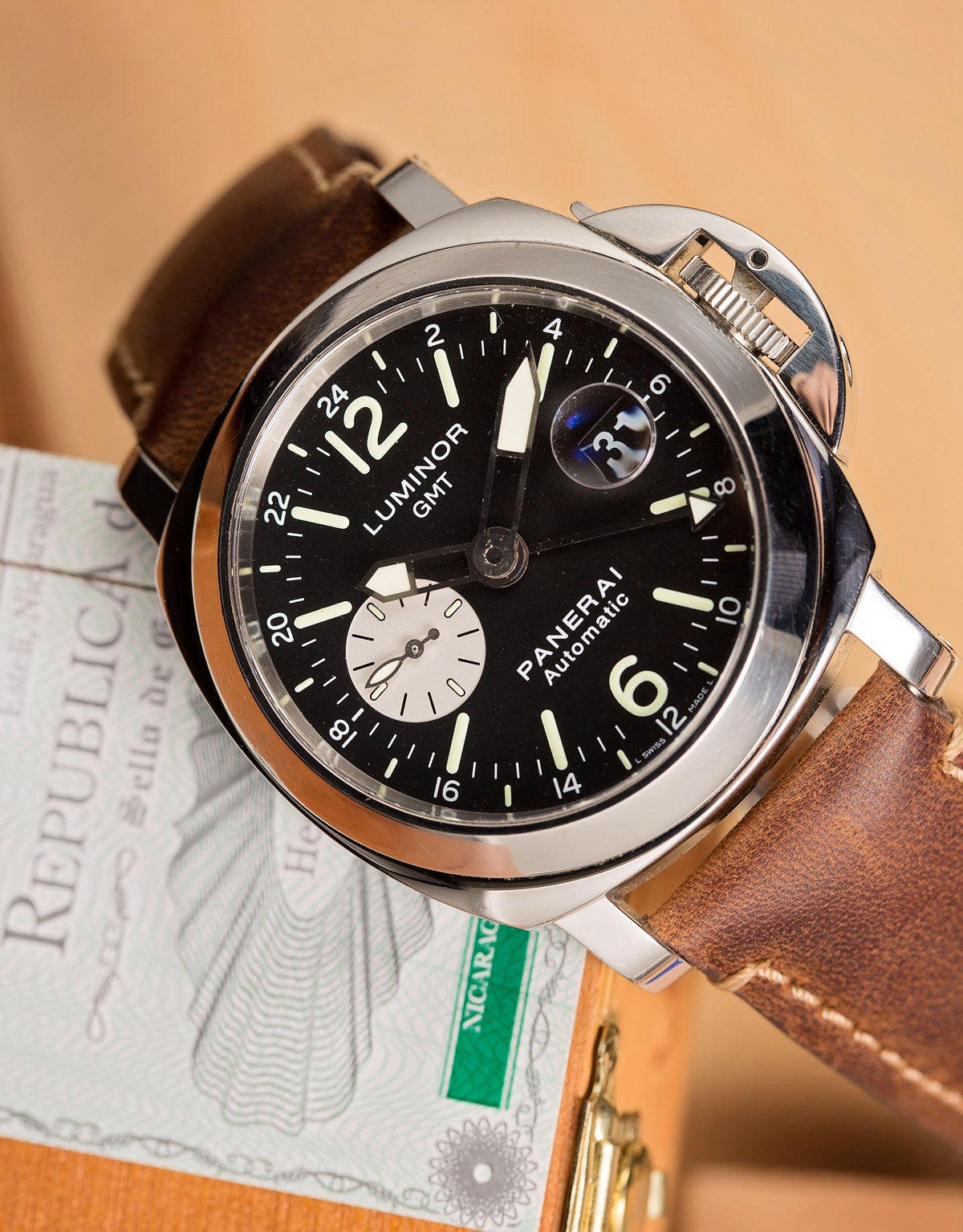 Panerai Luminor GMT Automatic Official Buying Guide