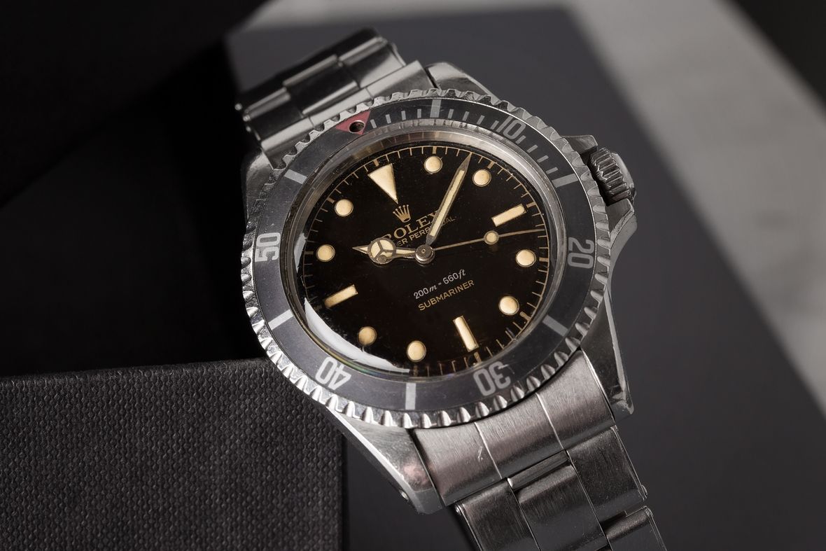 Vintage Rolex Submariner 5512 2-Line Dial Red Triangle Bezel