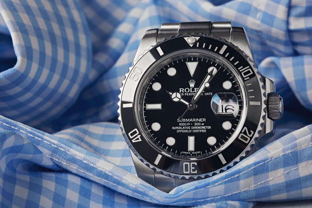 Rolex Submariner 114060 vs 116610