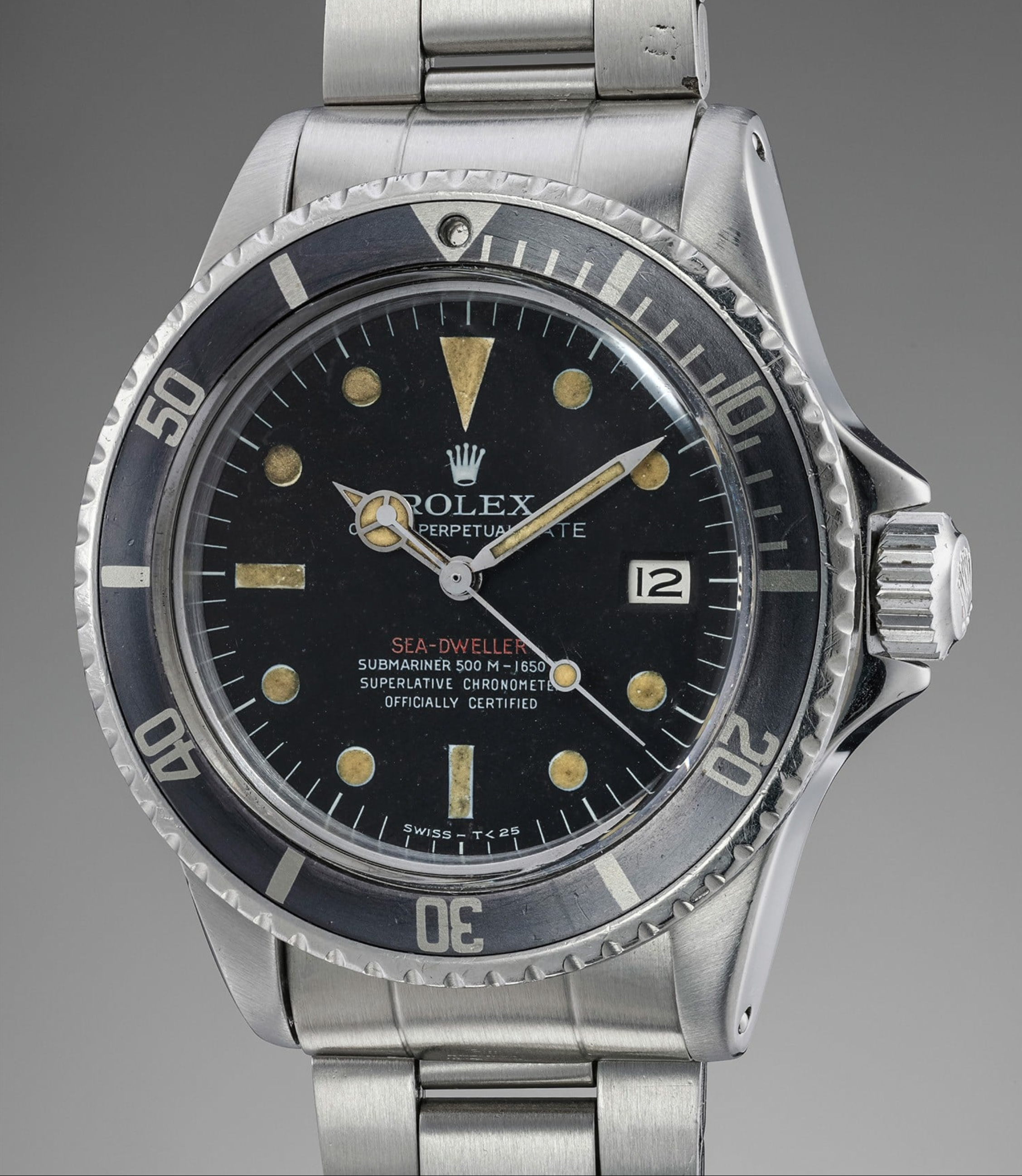 Lot 174: Rolex “Single Red” Sea-Dweller reference 1665