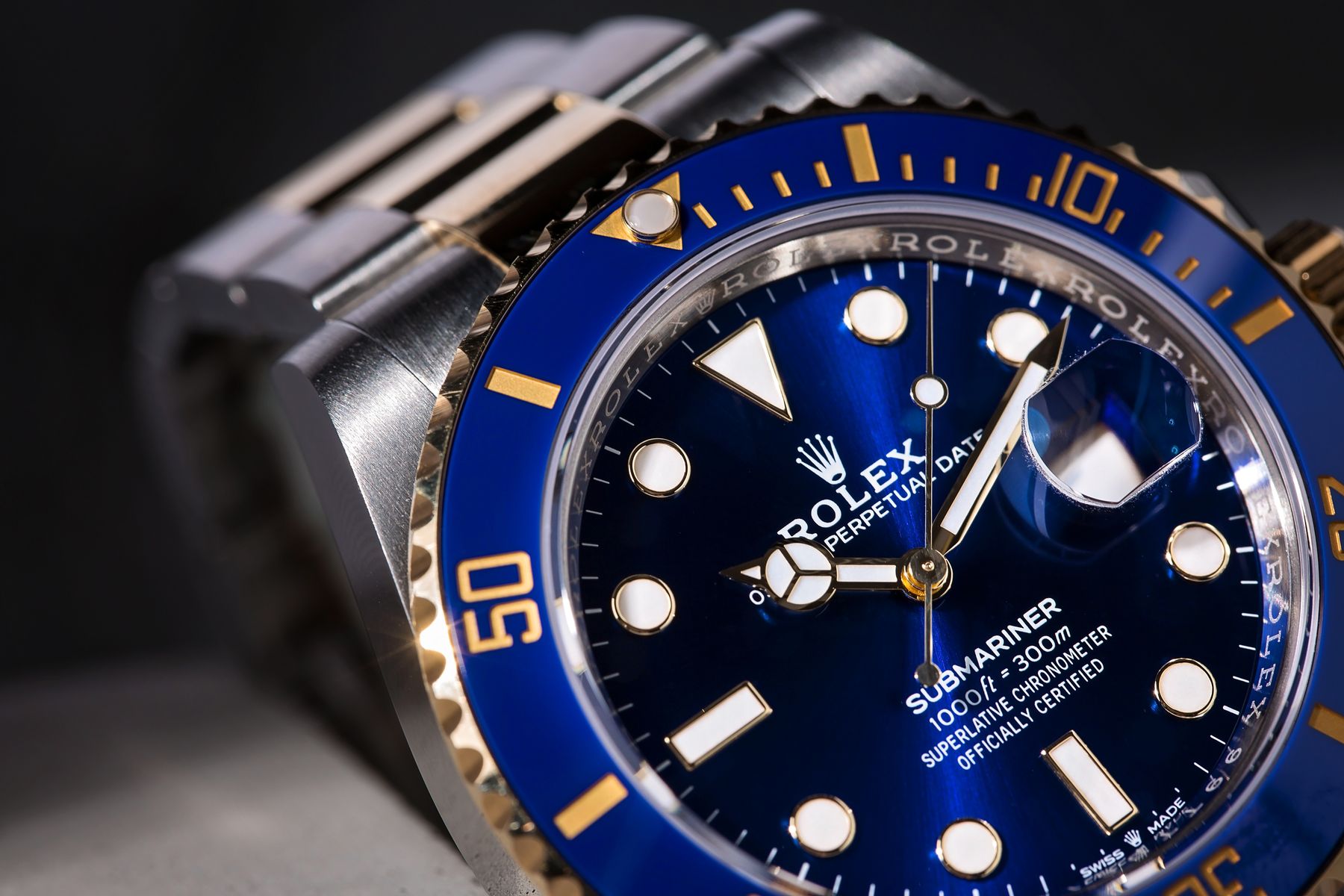 How Rotating Bezels Actually Work Rolex Submariner 126610LB Timing Bezel