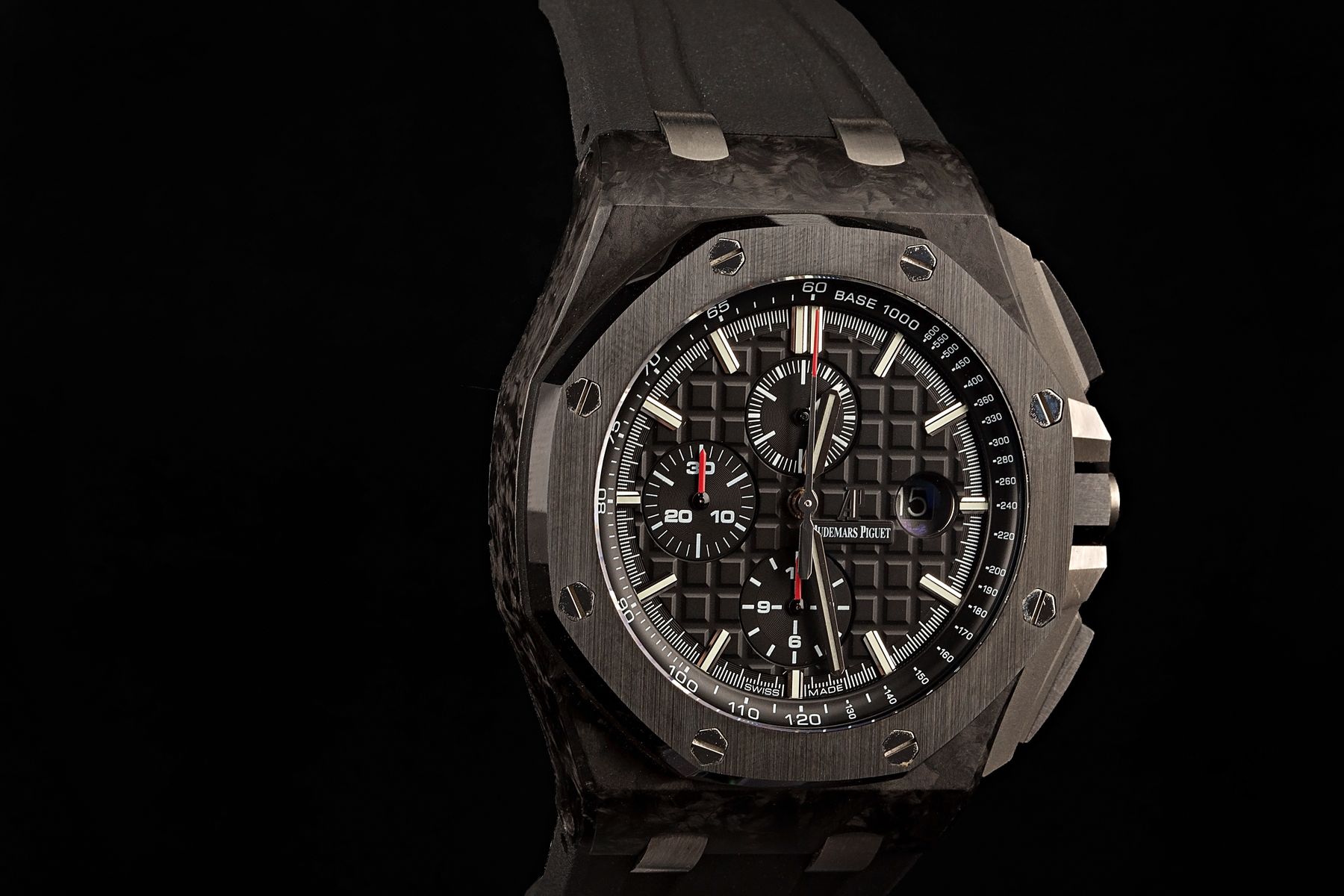 Audemars Piguet Royal Oak vs Royal Oak Offshore Carbon Chronograph