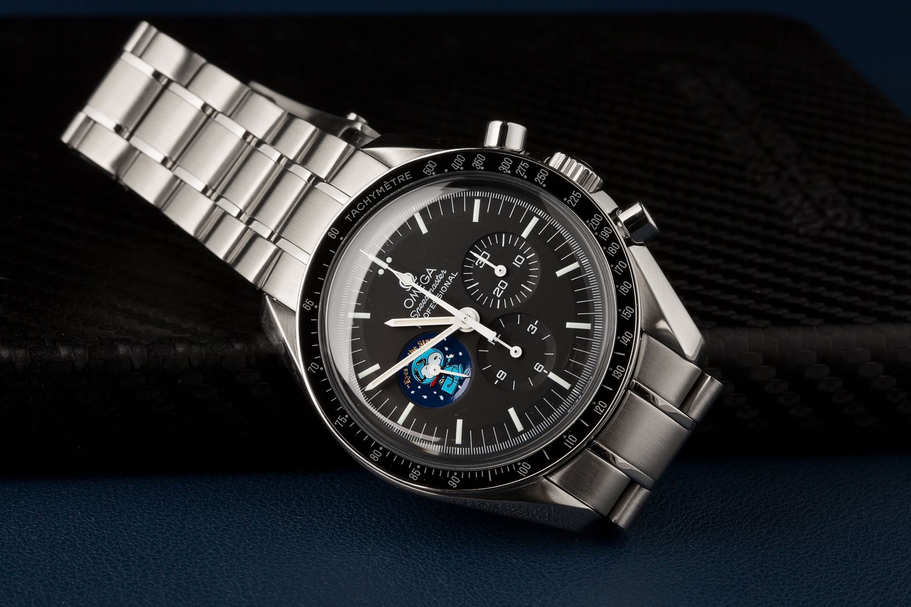 How to Spot Future Collectible Watches Omega Speedmaster Silver Snoopy Award 