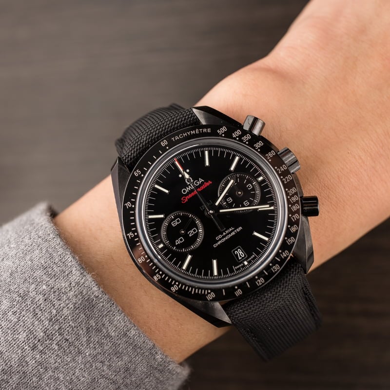 omega speedmaster dark side of the moon