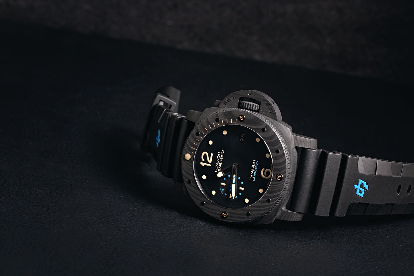 Panerai Luminor Submersible Buying Guide Carbotech