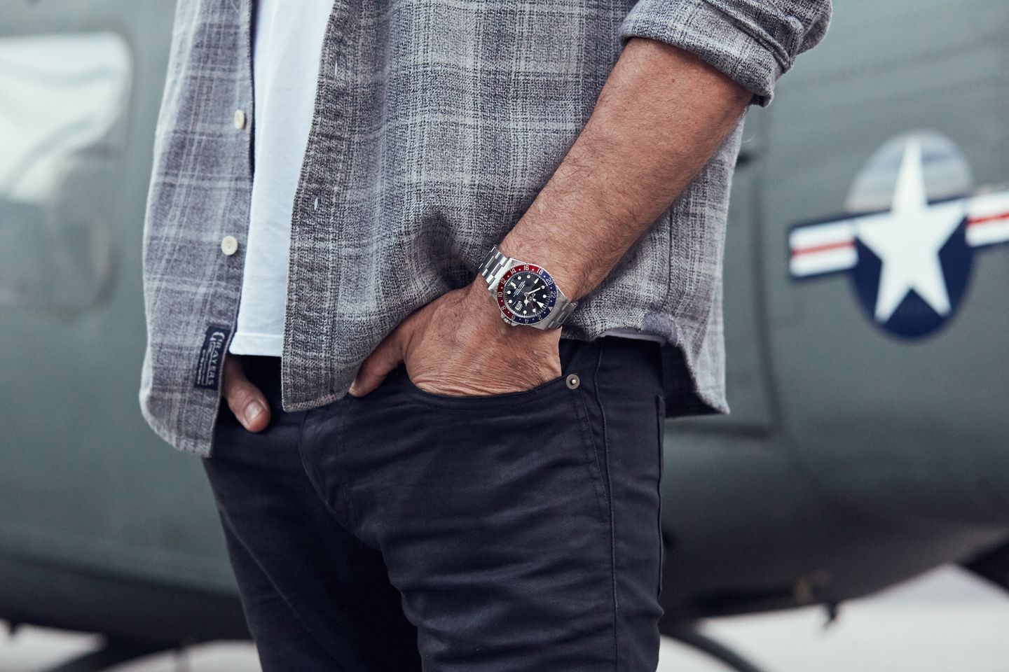 How To Properly Wear A Watch - Reverasite