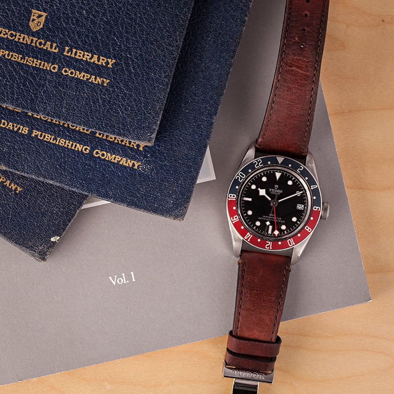 How to Use Tudor Black Bay GMT Instructions