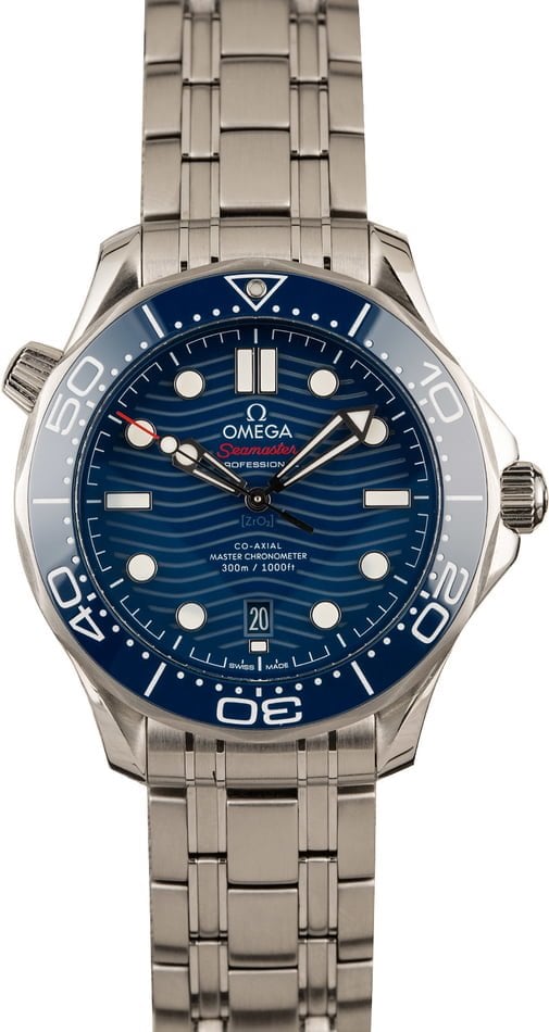 Omega Seamaster 300 vs Seamaster Diver 300M James Bond Ceramic Wave Dial