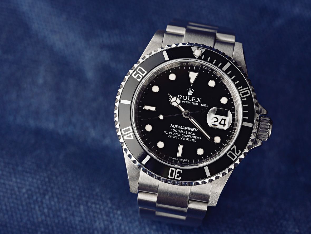 Rolex Submariner 16610 Review and Guide