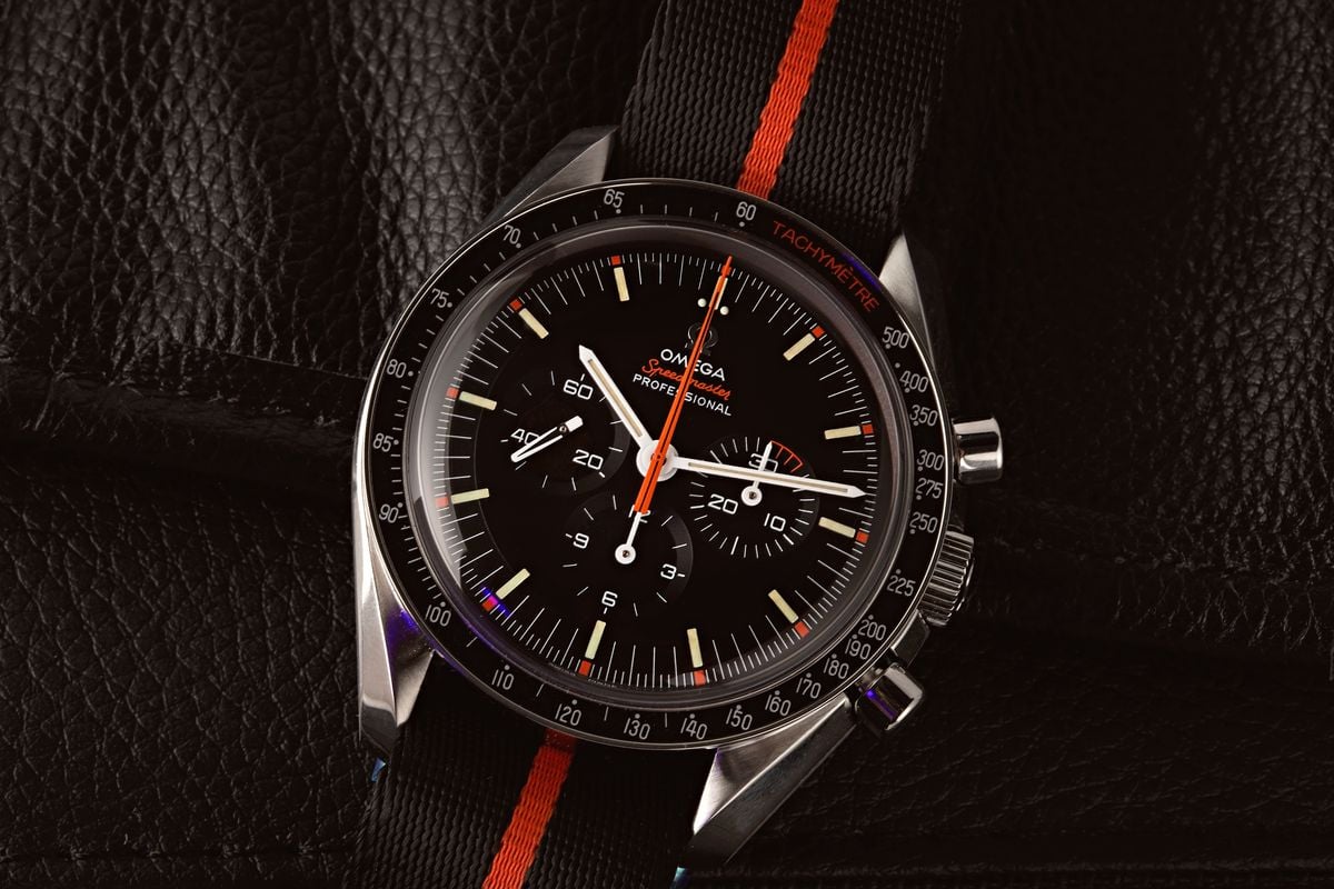 omega speedmaster dials explained