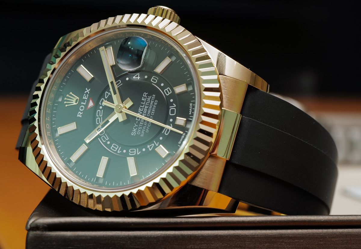 Rolex Sky-Dweller 326238 Oysterflex Bracelet Yellow Gold