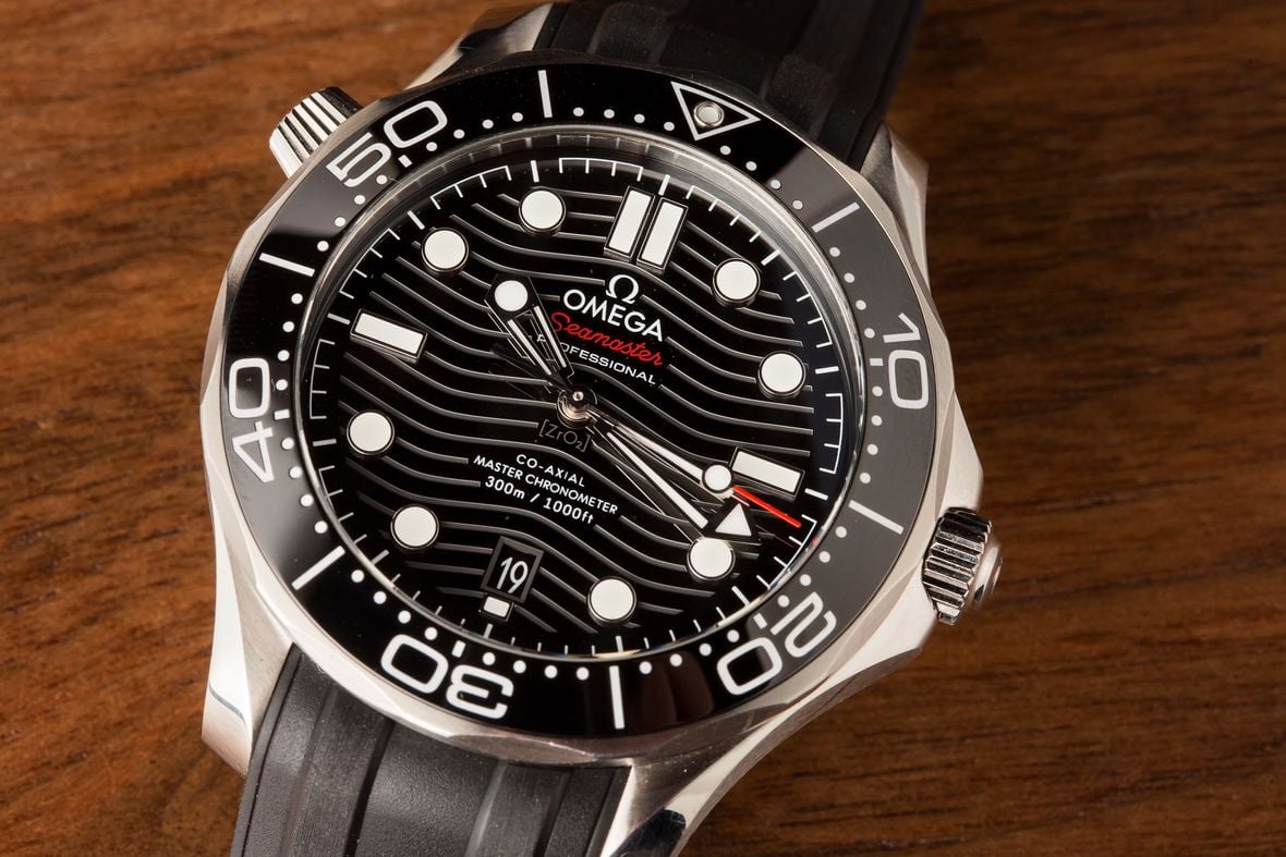 Rolex Submariner 116610LN vs Omega Seamaster Diver 300m