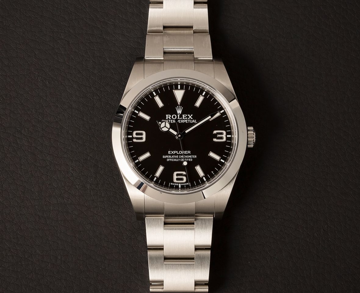 Rolex Explorer 214270 39mm