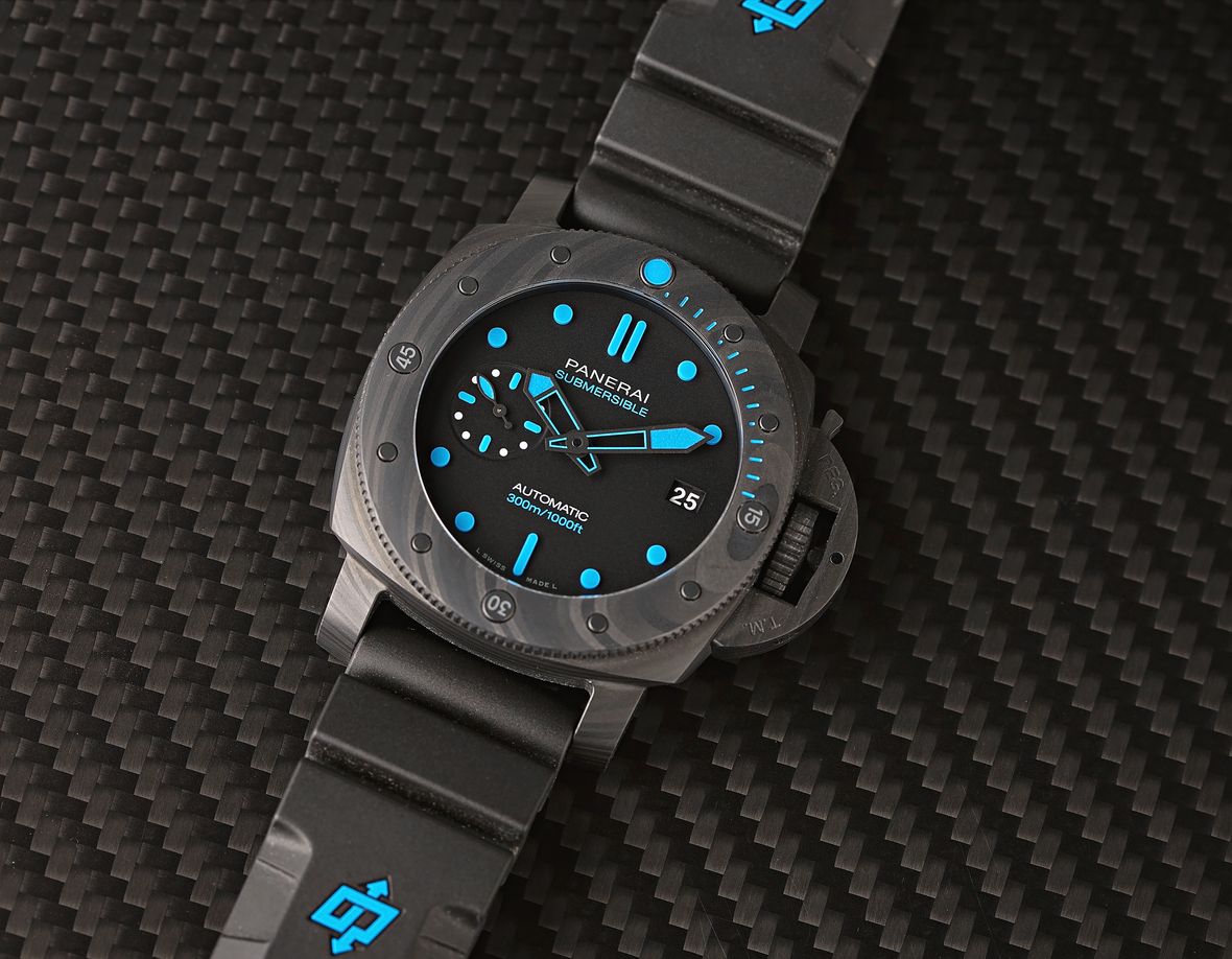 Panerai Submersible - Carbotech Panerai Submersible Carbotech