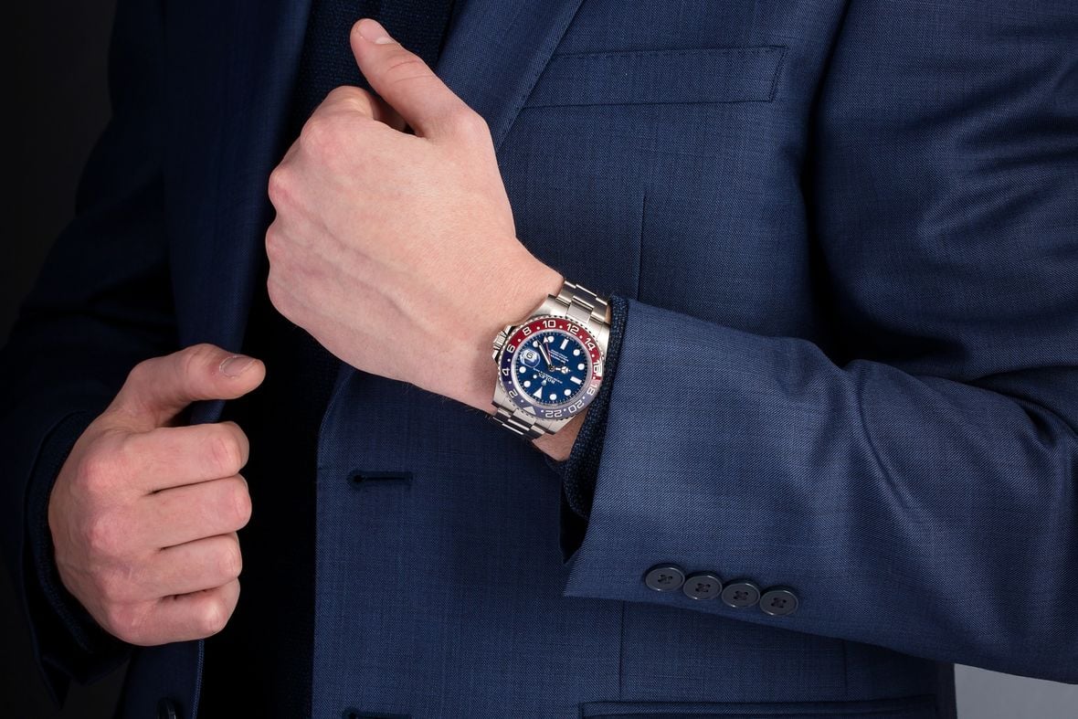 How to Buy a Rolex GMT-Master II Pepsi White Gold