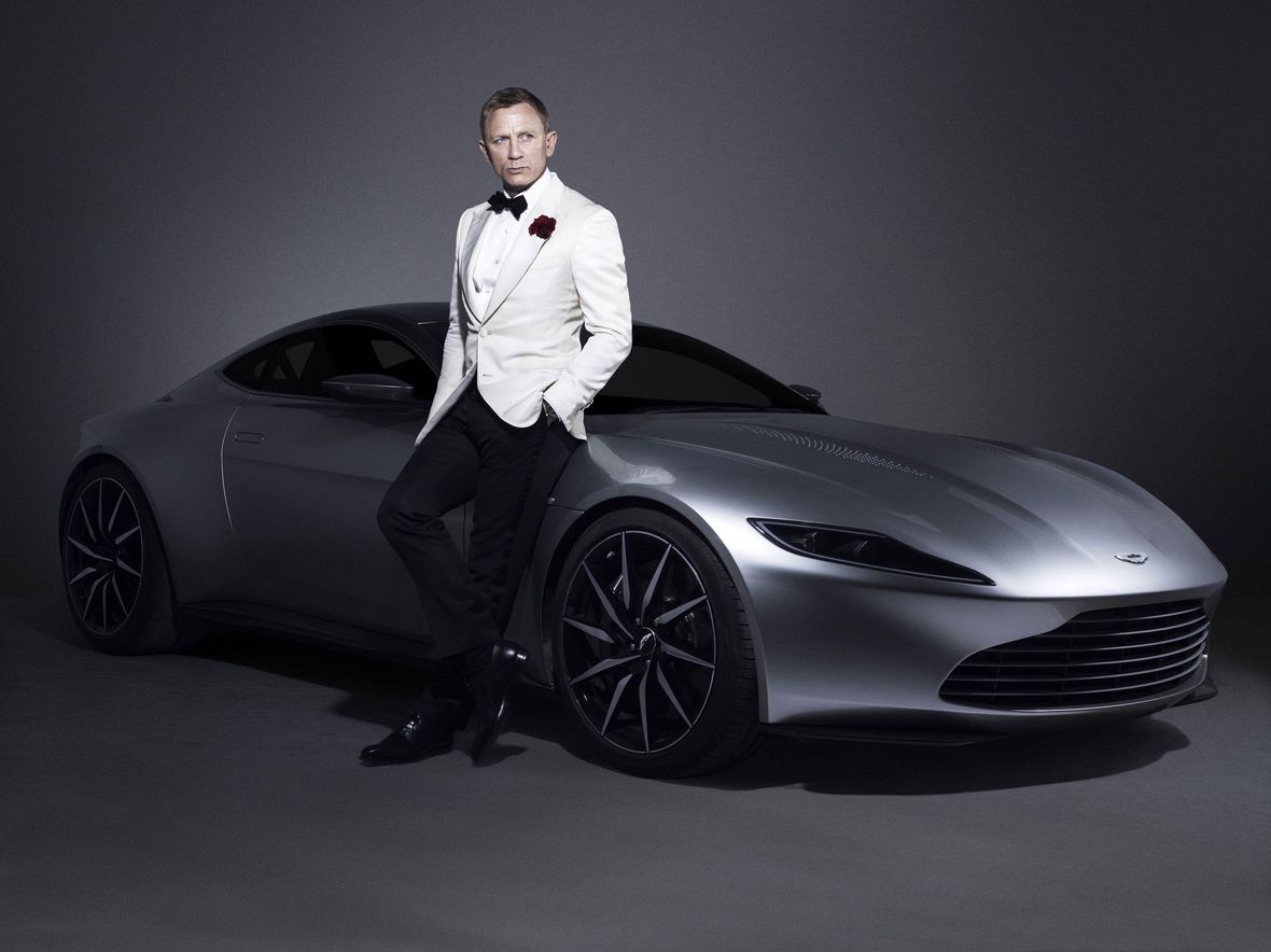 Best James Bond Car Aston Martin DBS V12