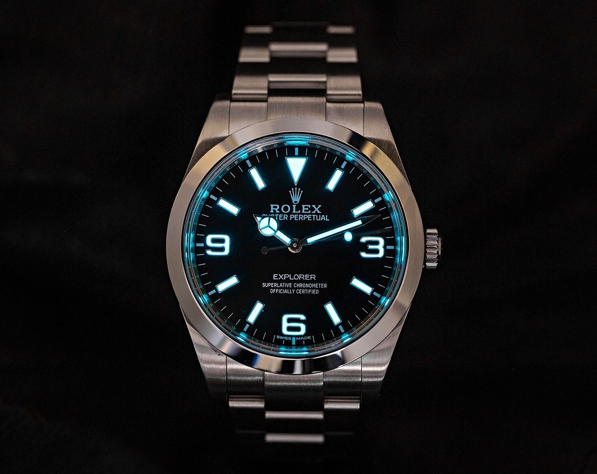 Rolex Explorer 214270 Chromalight Lume