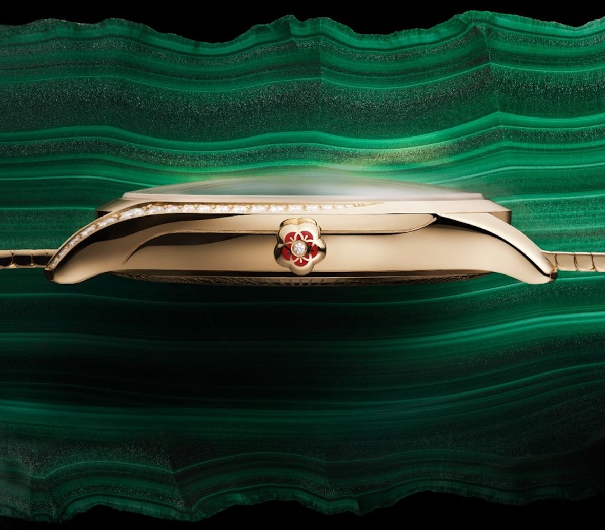 Omega De Ville Tresor Moonshine Gold Domed Malachite Dial Winding Crown Diamond Lugs