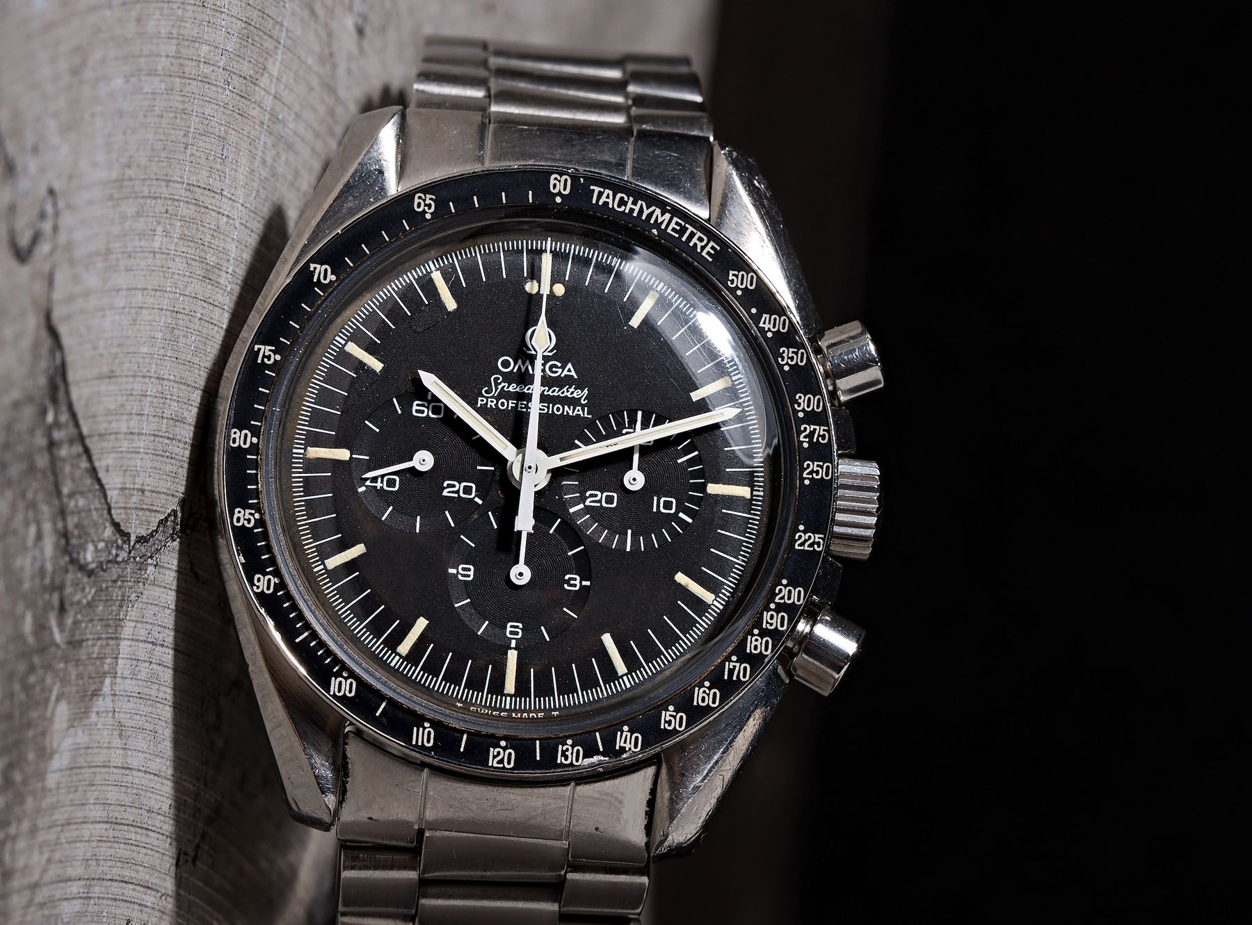 Omega Speedmaster Moonwatch ref. 145.022-76 Vintage Omega Speedmaster Moonwatch 145.022-76