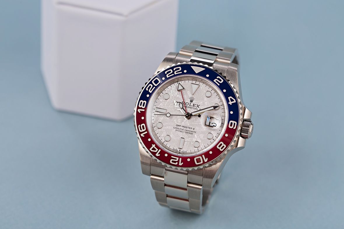 Rolex GMT Master II ref. 126719 Father's Day gold watch Rolex GMT Master II 126719