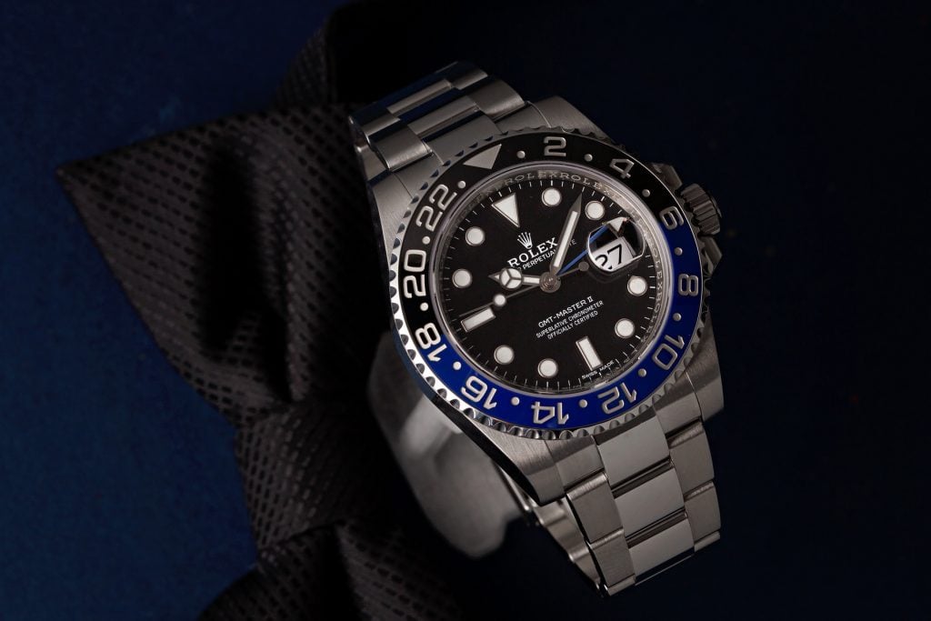 How to Use a GMT Watch How to Use a GMT Watch