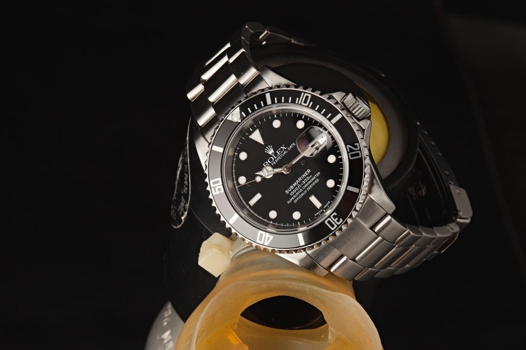 Rolex Submariner vs Omega Seamaster Comparison Guide