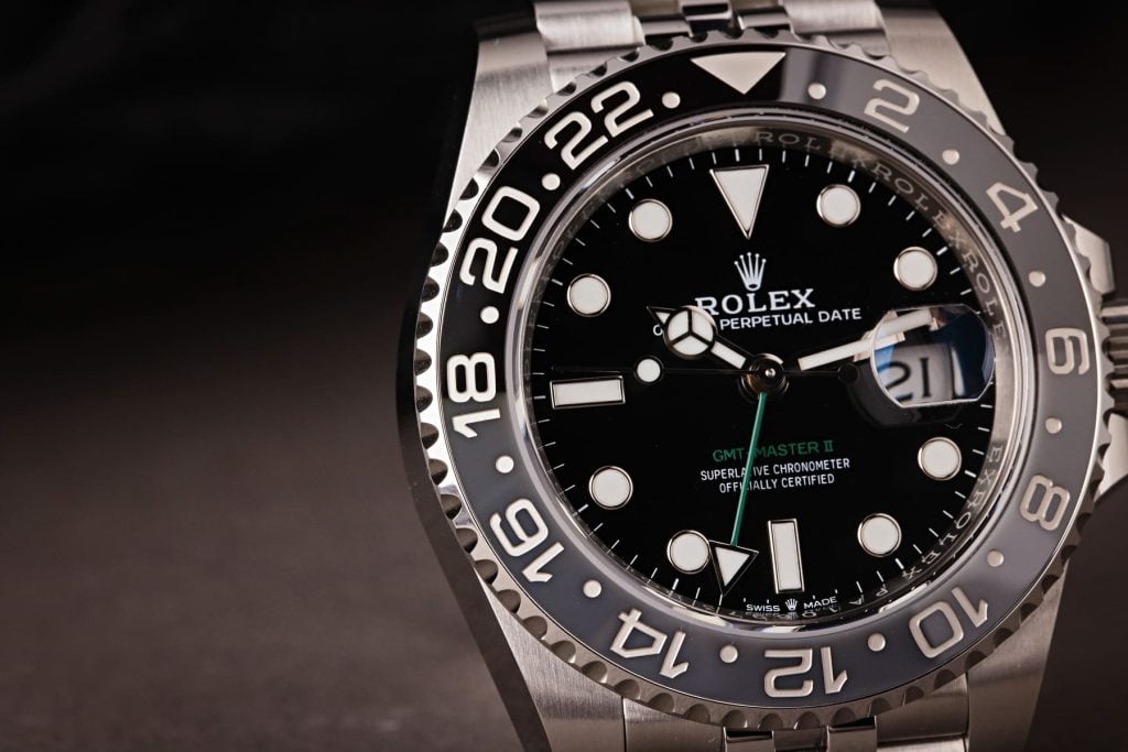 rolex-bruce-wayne-gmt-master-ii-watch-126710GRNR