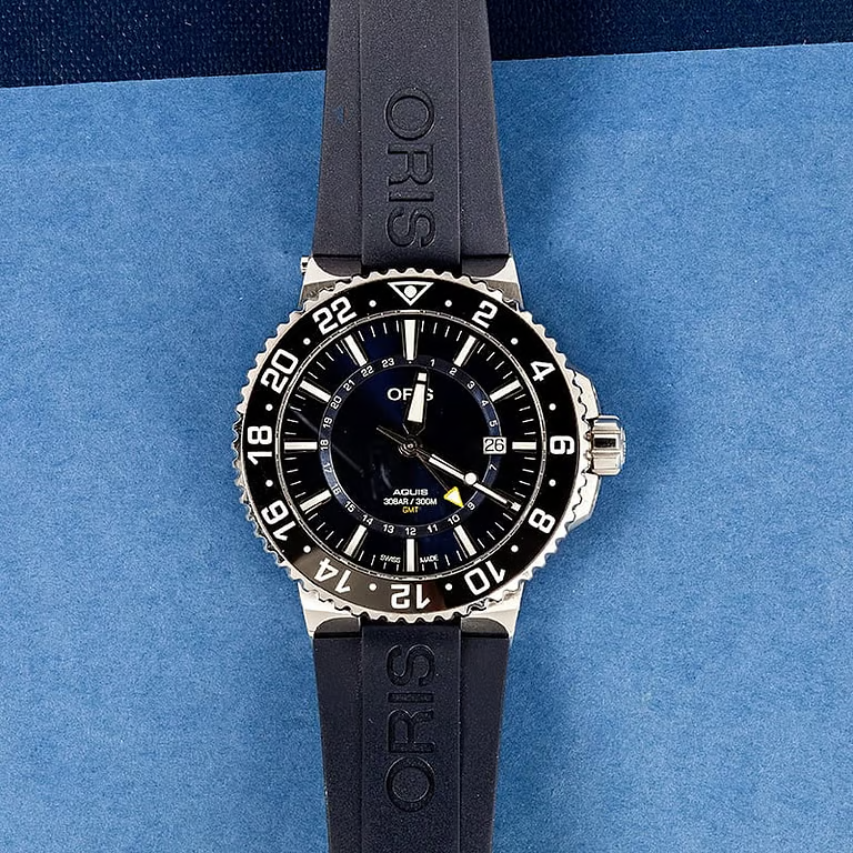 Oris Aquis GMT Date
