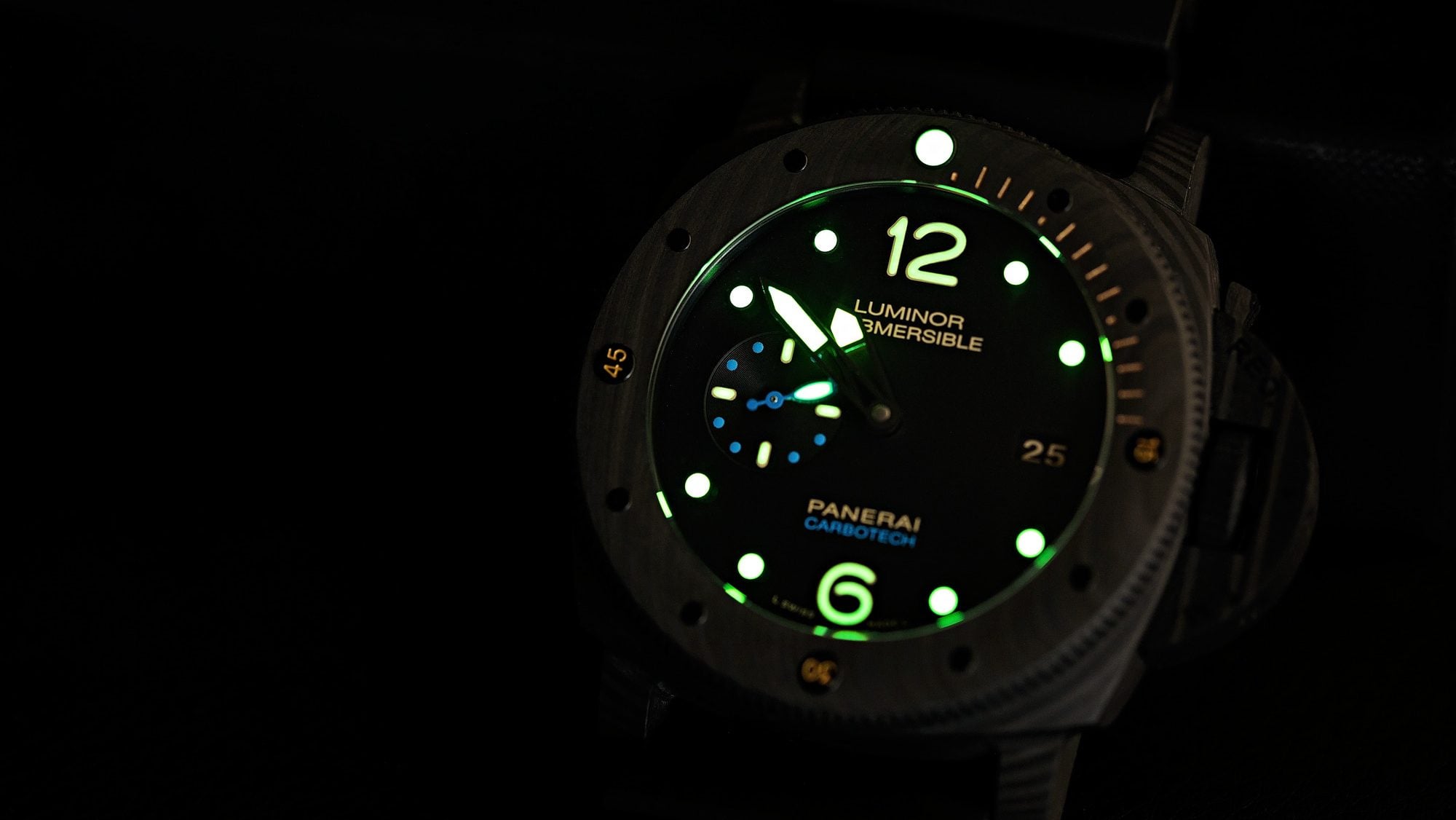 Panerai Submersible Watch Review: Lume