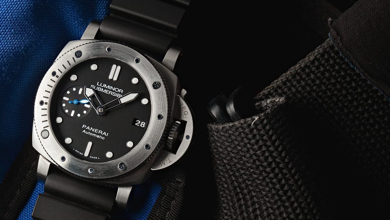 Panerai Submersible Watch Review
