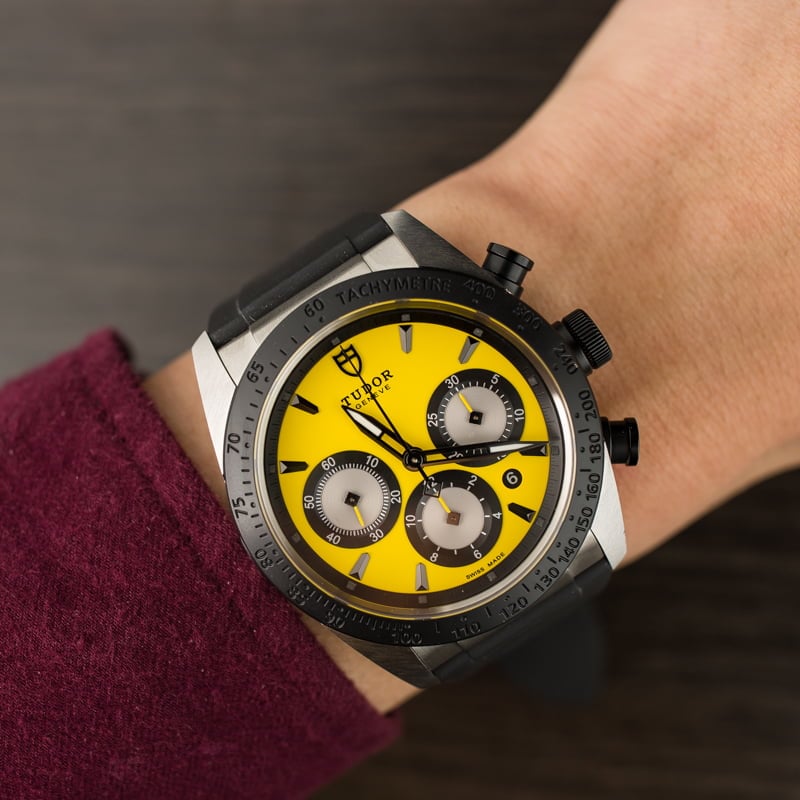 Tudor 42010 top