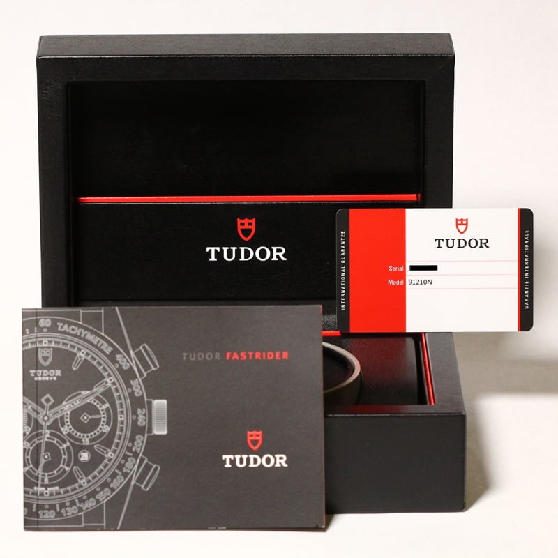 Unworn Tudor North Flag 91210N