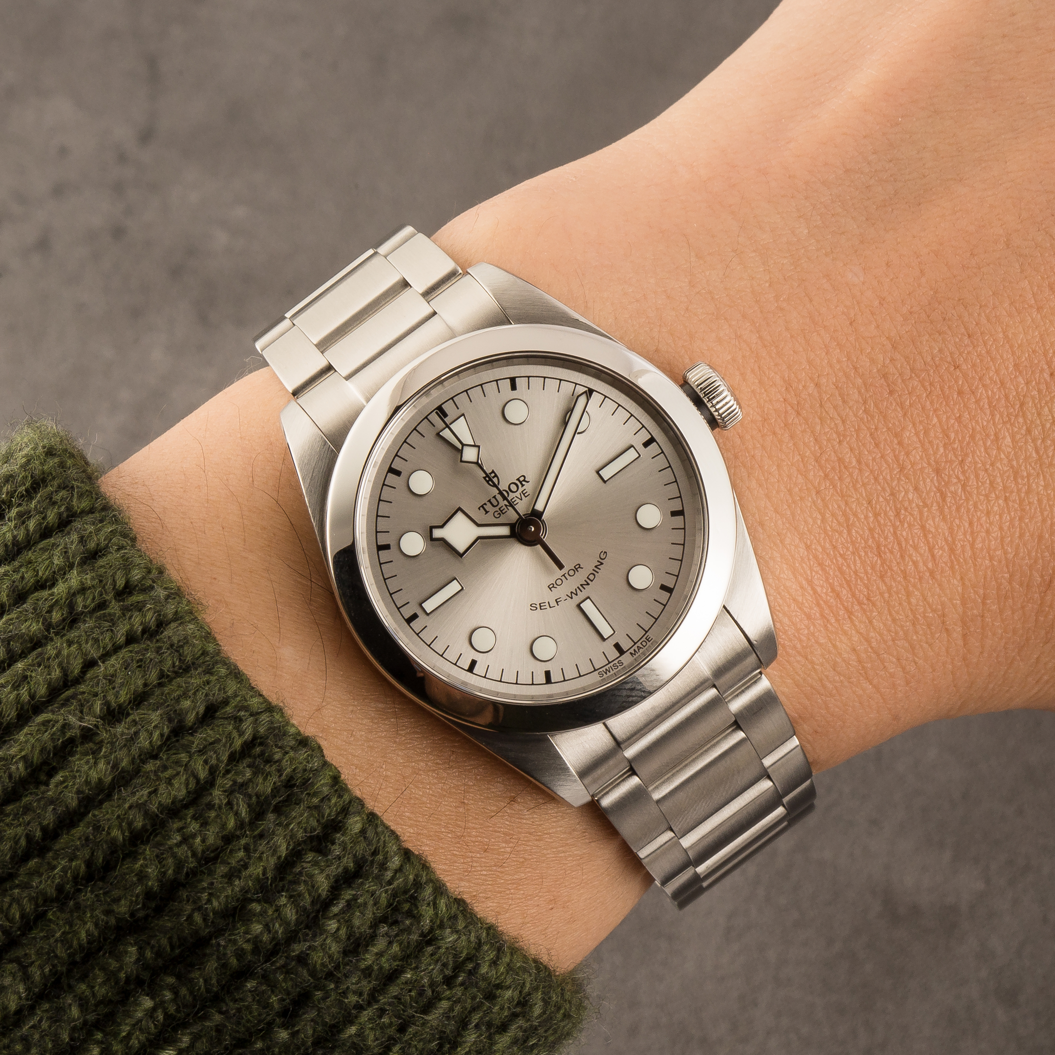 美品！希少！ TUDOR BLACK BAY 36 シルバー 79500 Buy Used Tudor Black Bay 79500 | Bob's Watches - Sku: 187978
